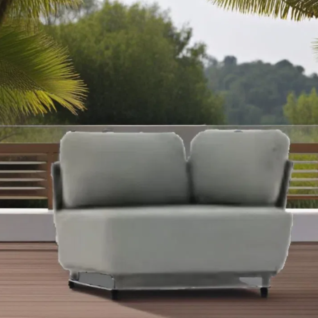Daro left hand curved chair L .