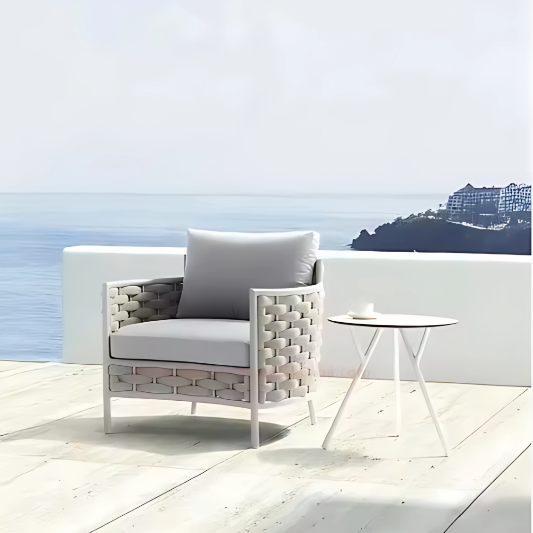 Lio 91 7201 20 LOOP armchair