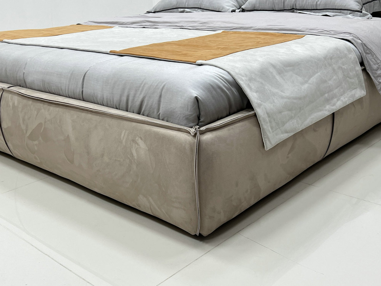 Teso GC2102B